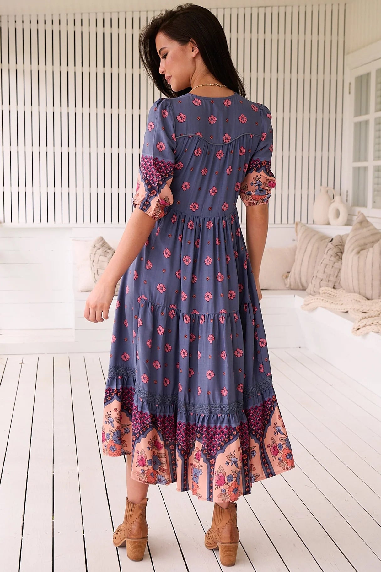 Eve Lace Midi - Laney