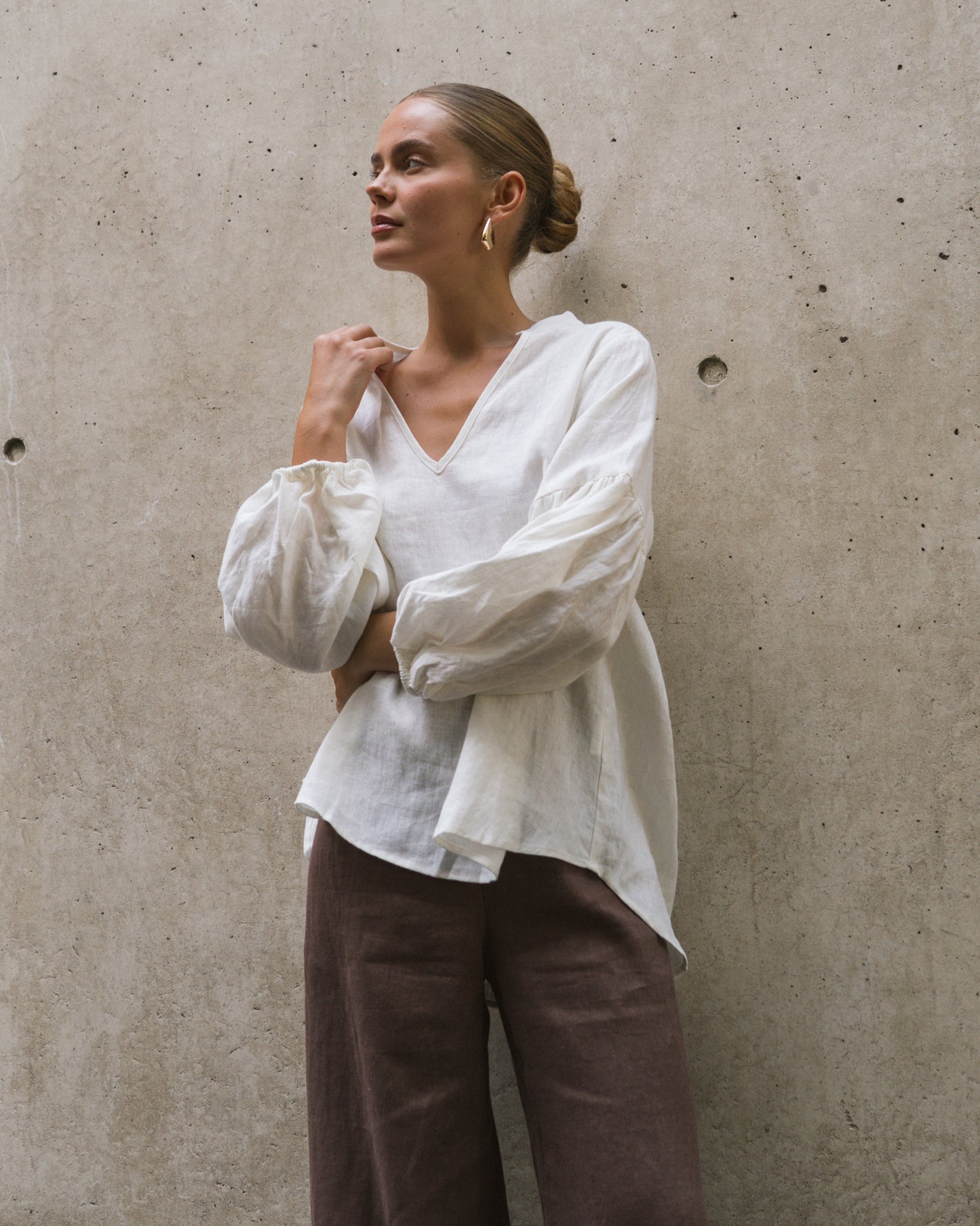 V Neck Puff Sleeve Top- White Linen