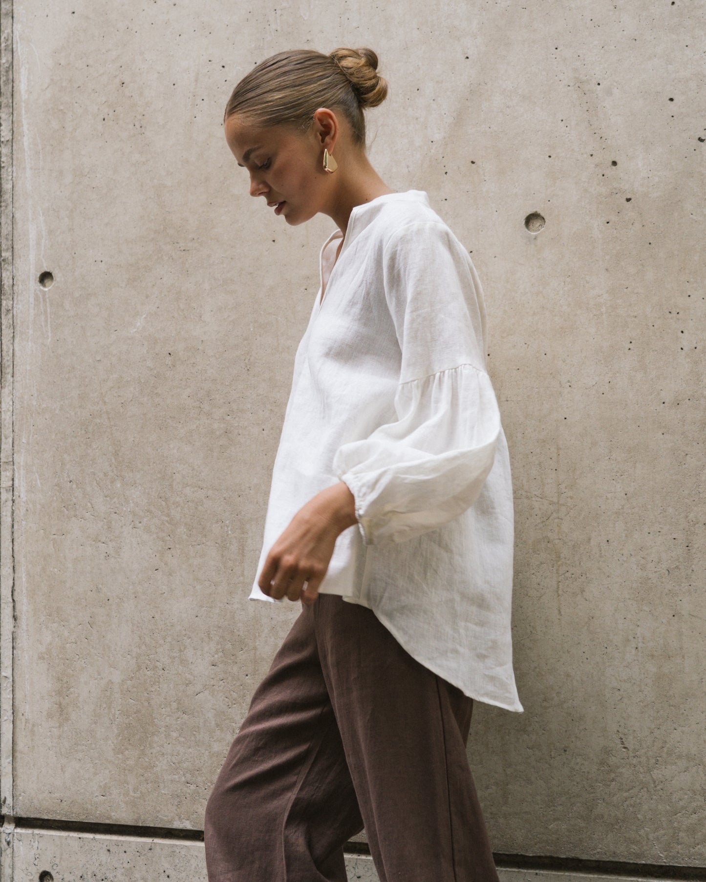 V Neck Puff Sleeve Top- White Linen