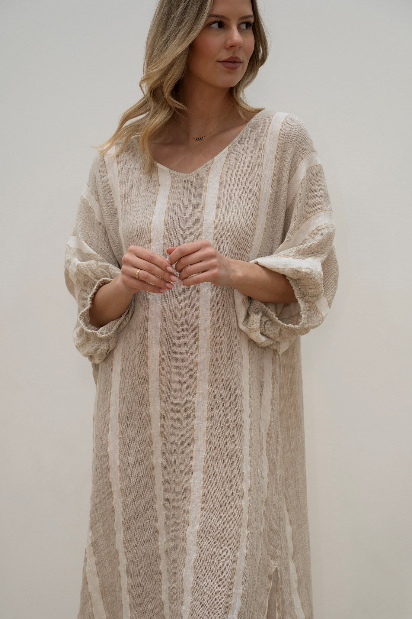 Rosa Elasticated Sleeves Kaftan - Natural White w Gold Strand